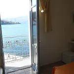 Guest house Hostaria Del Golfo Laveno-Mombello