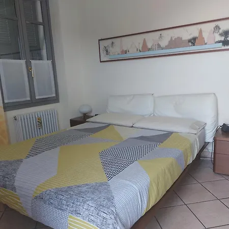 Guest house Hostaria Del Golfo Laveno-Mombello
